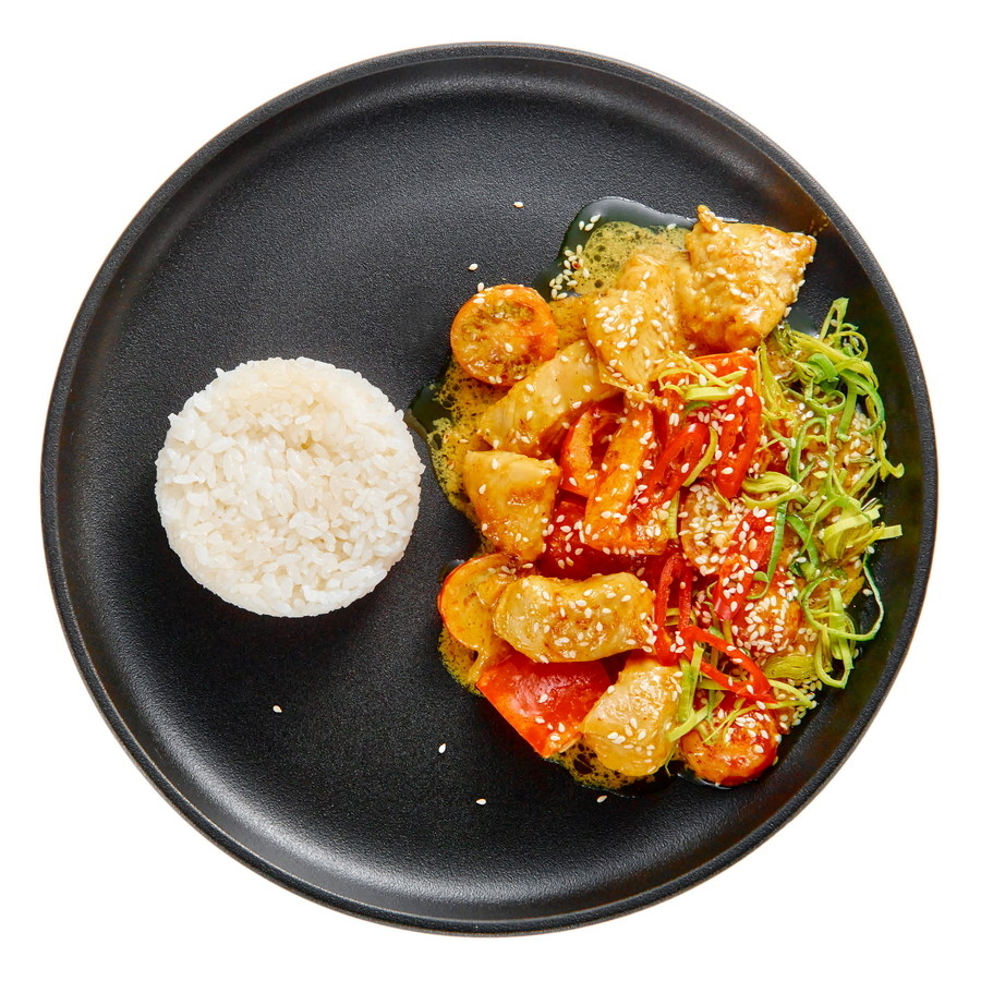 Цыплёнок в соусе карри