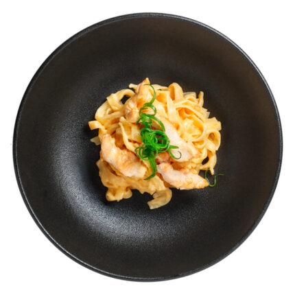 Паста с курочкой и сливочным соусом