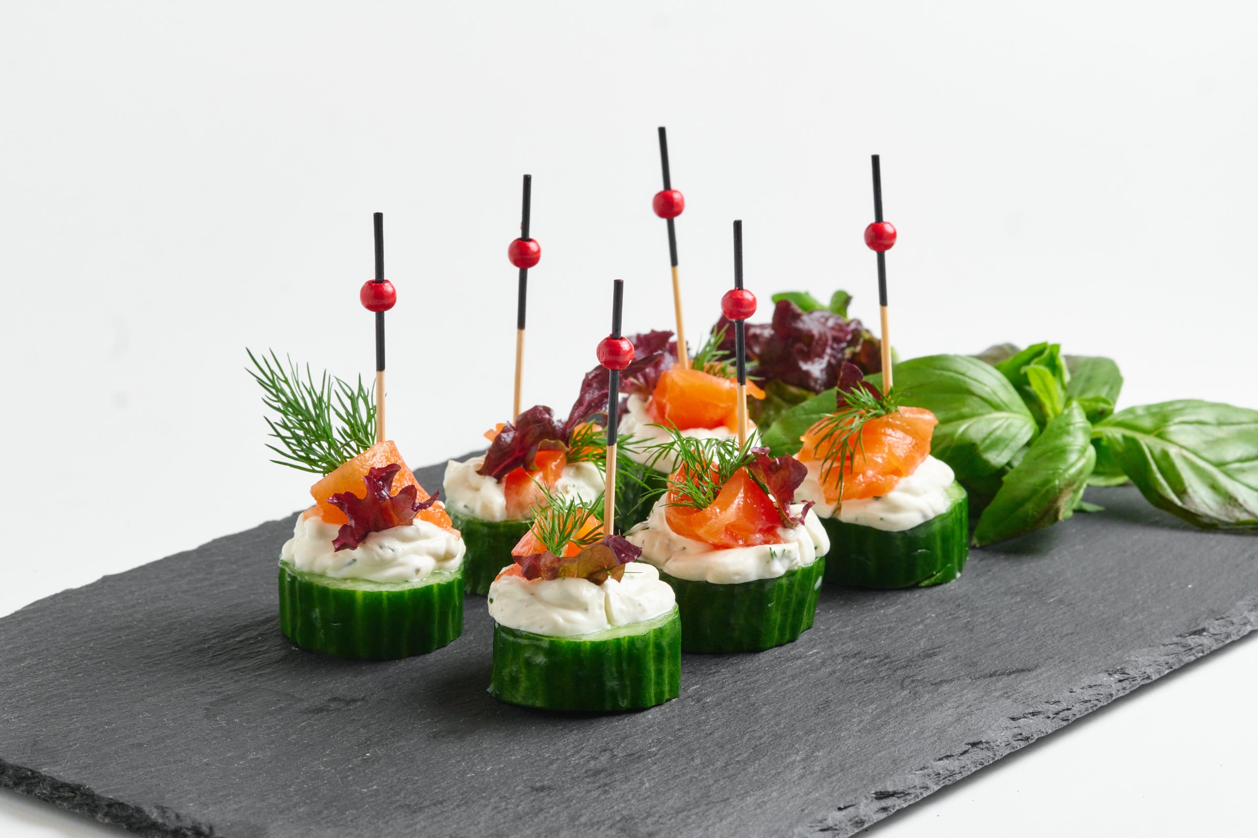 Канапе с лососем 6 штук